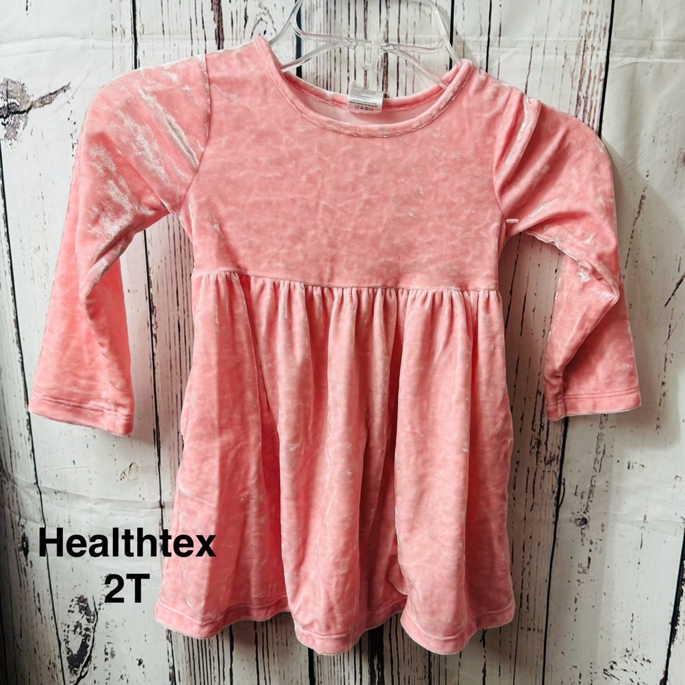 Long sleeve pink velvet dress
